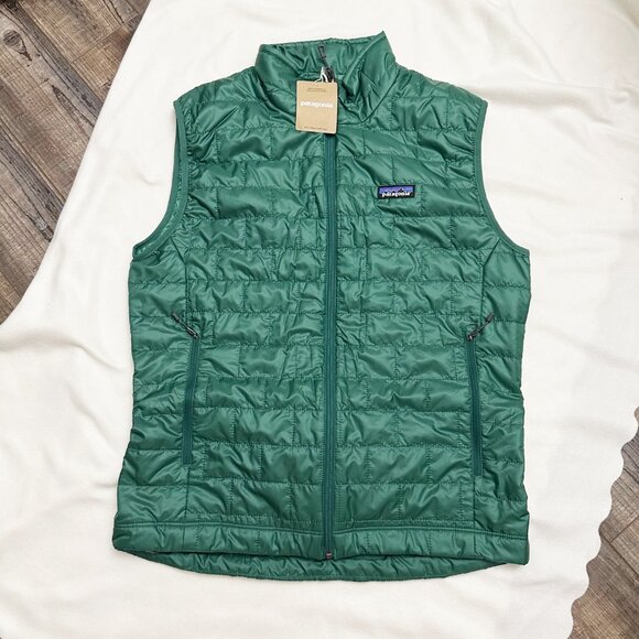 NWT Patagonia Men's Nano Puff Vest Men's Size M Conifer Green Lightweight $189 - Picture 1 of 13